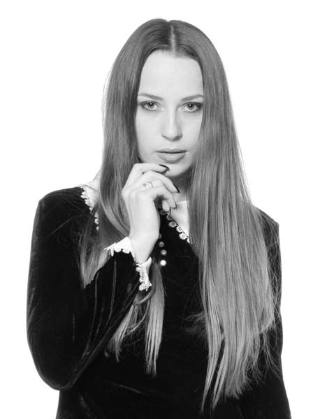 Schwarz-Weiß Charakter Portrait - Nadja Gusenbauer - Photo+Adventure