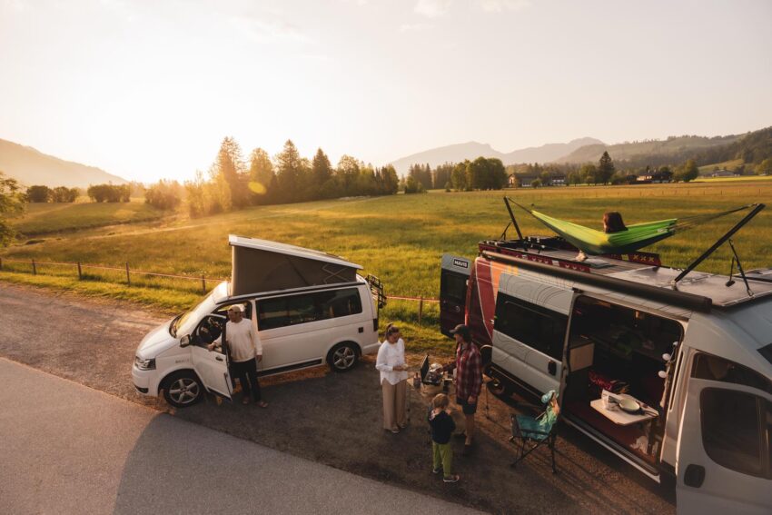 Wir nehmen euch mit, auf eine abenteuerliche Reise. Wie wäre es mit dem nächsten Camping-Abenteuer? − Matthias "Hauni" Haunholder & Verena Sowa / like2camp - Photo+Adventure