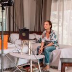 Tonspur deiner Reise: Podcasting für visuelle Geschichtenerzähler:innen − Anja Prietl - Photo+Adventure